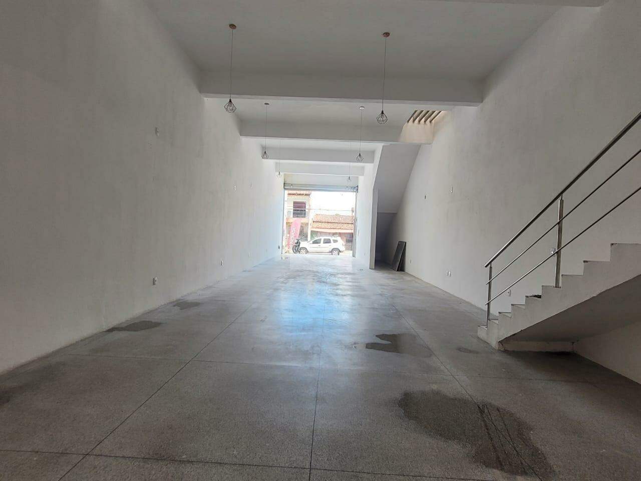Galpão Comercial Novo com 180 m² e Mezanino no Bairro Santos Dumont - Foto 12