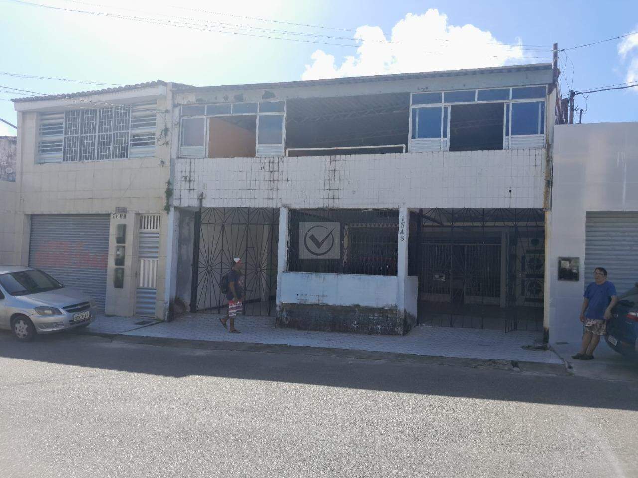 Casa no Bairro Centro para ponto de comercio.