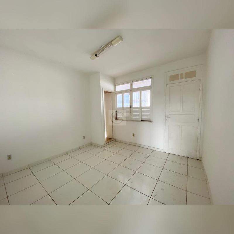 Oportunidade de Investimento: Casa Comercial no Bairro São José - Foto 13