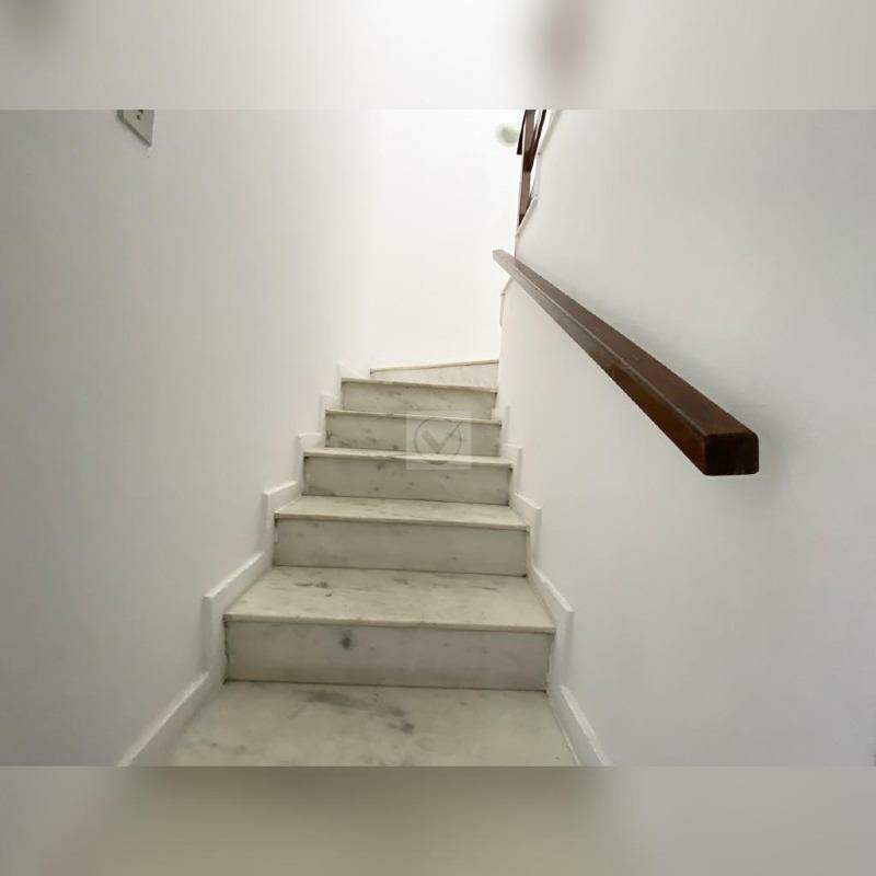 Oportunidade de Investimento: Casa Comercial no Bairro São José - Foto 9