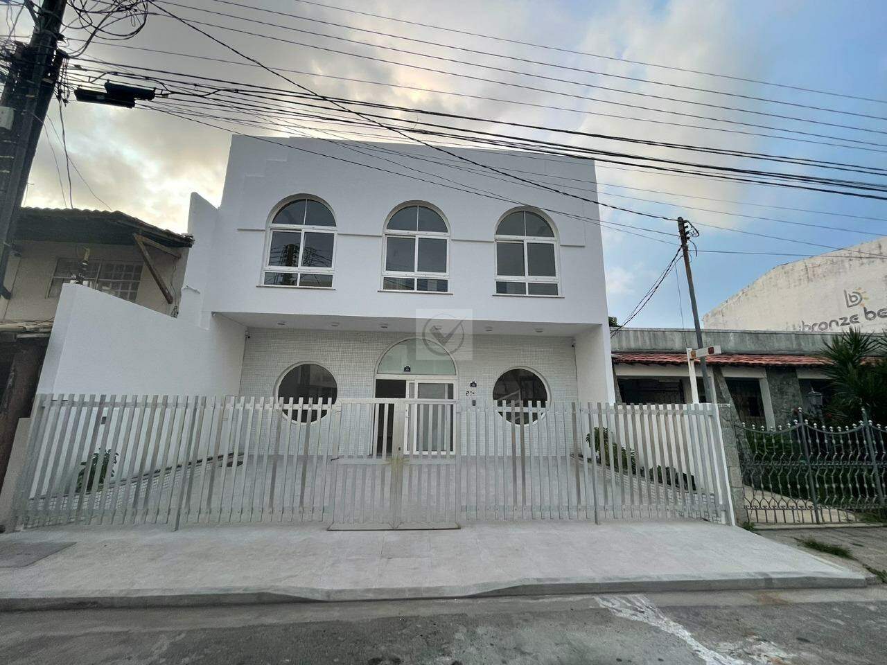 É a oportunidade de ter o seu negócio neste imóvel amplo e bem localizado. - Foto 2