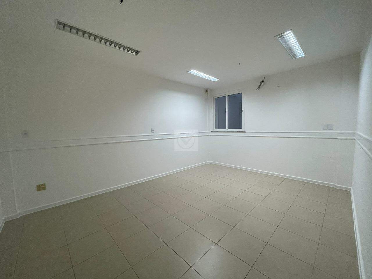 É a oportunidade de ter o seu negócio neste imóvel amplo e bem localizado. - Foto 22