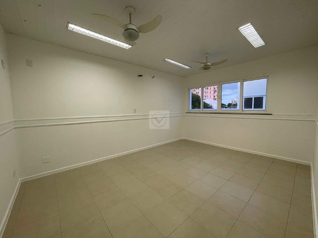 É a oportunidade de ter o seu negócio neste imóvel amplo e bem localizado. - Foto 24