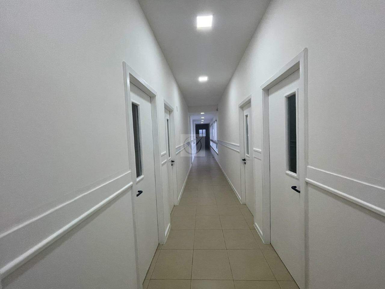 É a oportunidade de ter o seu negócio neste imóvel amplo e bem localizado. - Foto 20