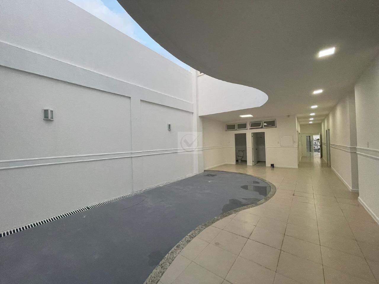 É a oportunidade de ter o seu negócio neste imóvel amplo e bem localizado. - Foto 16