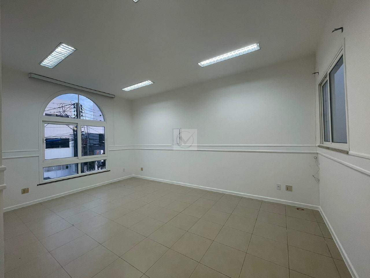 É a oportunidade de ter o seu negócio neste imóvel amplo e bem localizado. - Foto 19