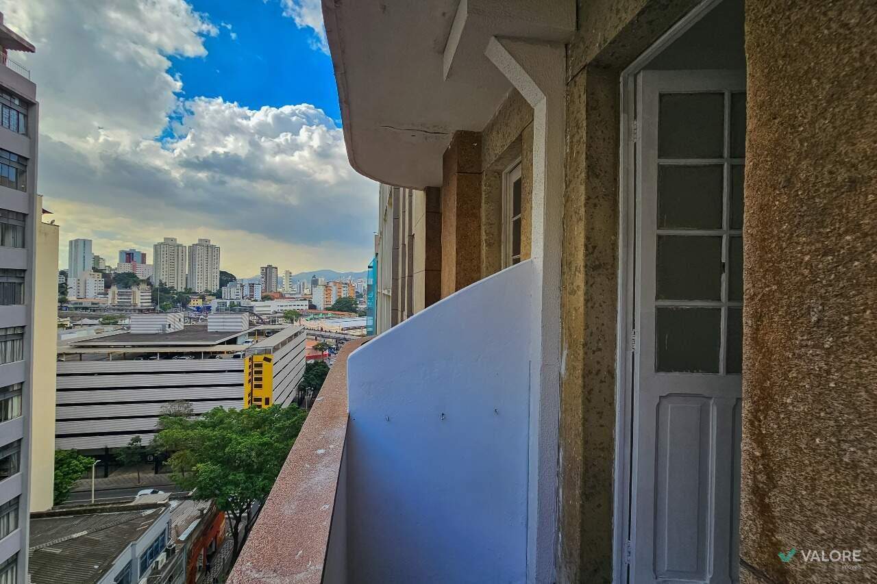 Sala para aluguel no Centro: 