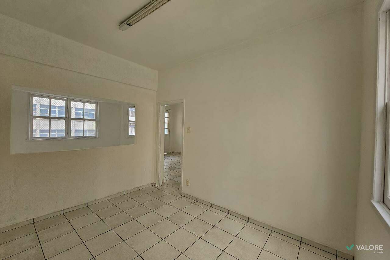 Sala para aluguel no Centro: 