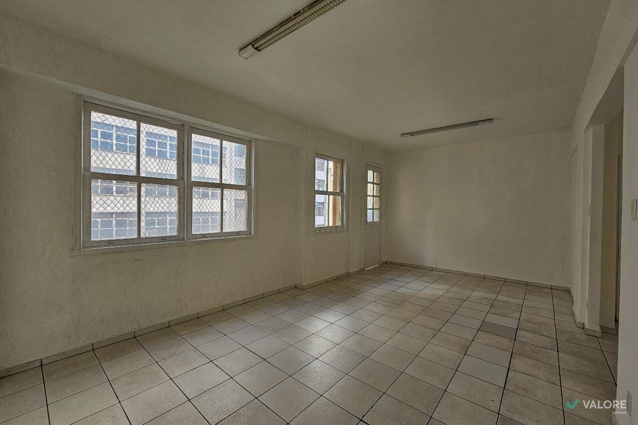Sala para aluguel no Centro: 
