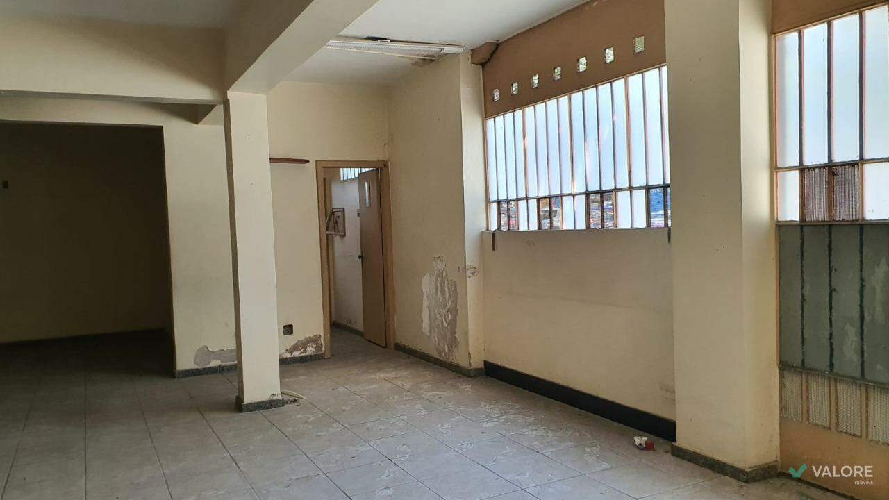 Casa comercial para aluguel no Lourdes: 