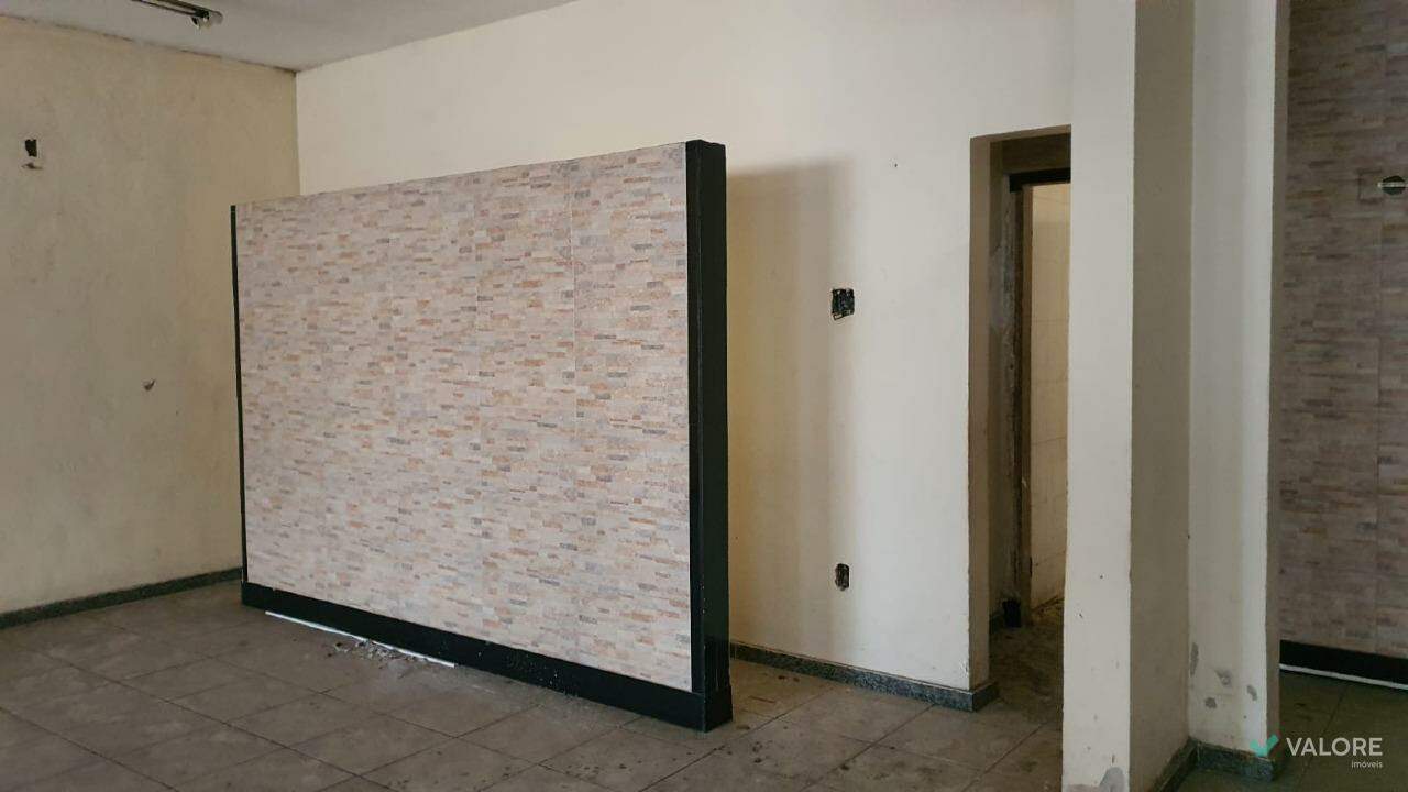 Casa comercial para aluguel no Lourdes: 