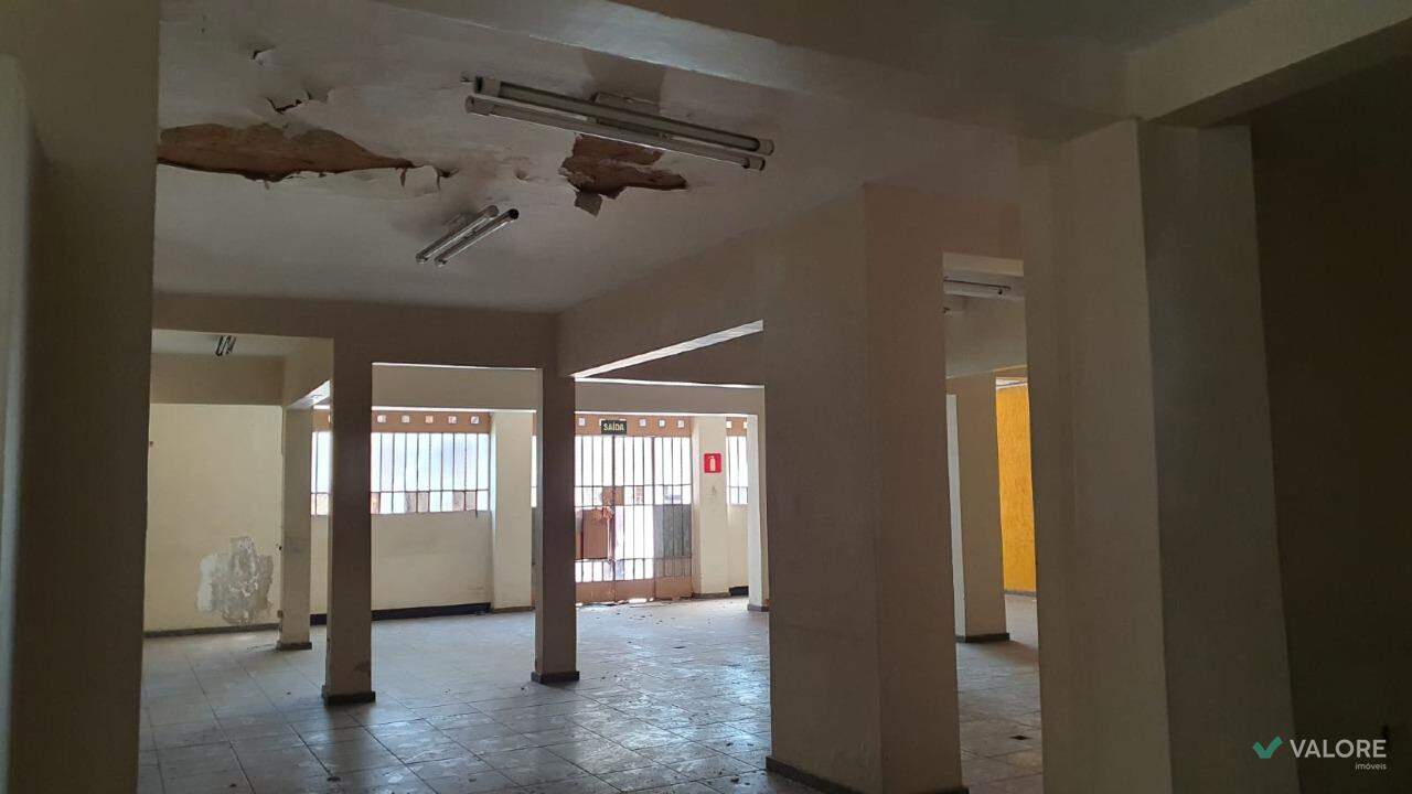 Casa comercial para aluguel no Lourdes: 