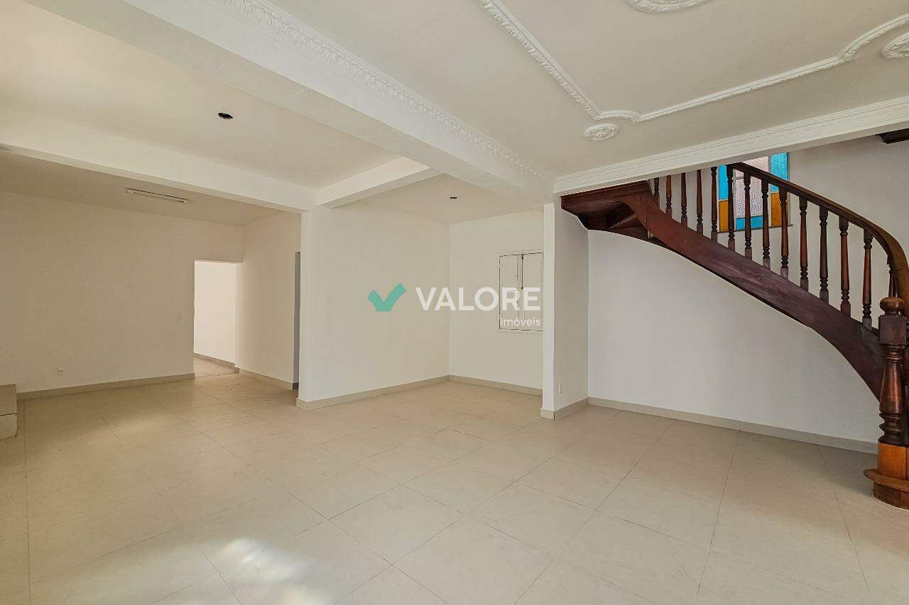 Casa comercial 5 quartos para aluguel no Barro Preto: 