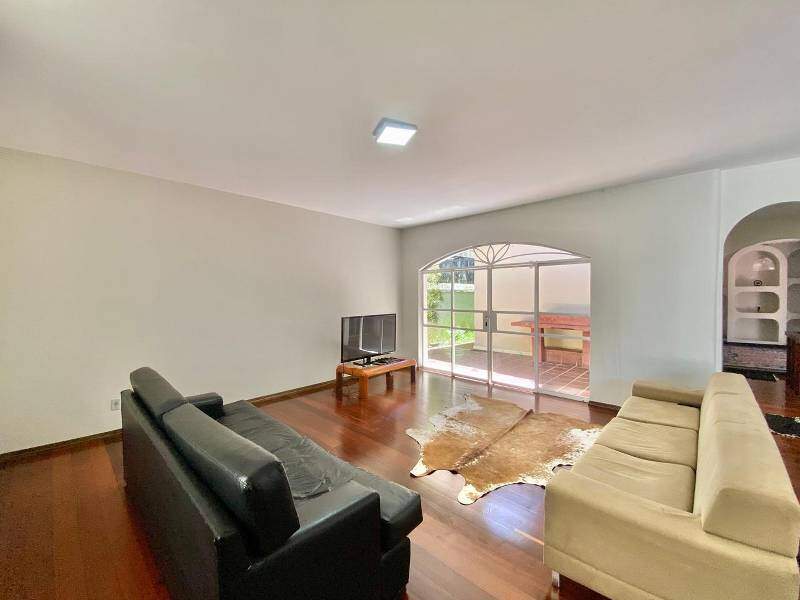 Casa 4 quartos à venda no Sion: 