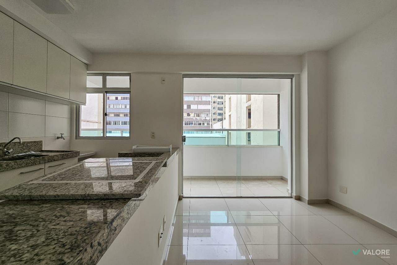 Apartamento 1 quarto para aluguel no Centro: 