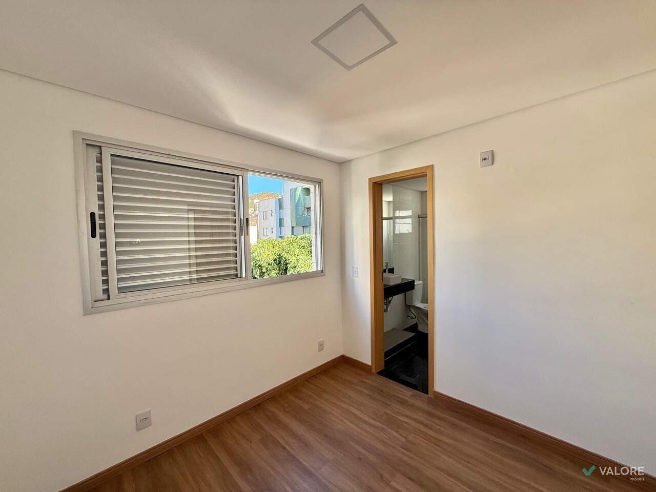 Apartamento 2 quartos à venda no Cruzeiro: 