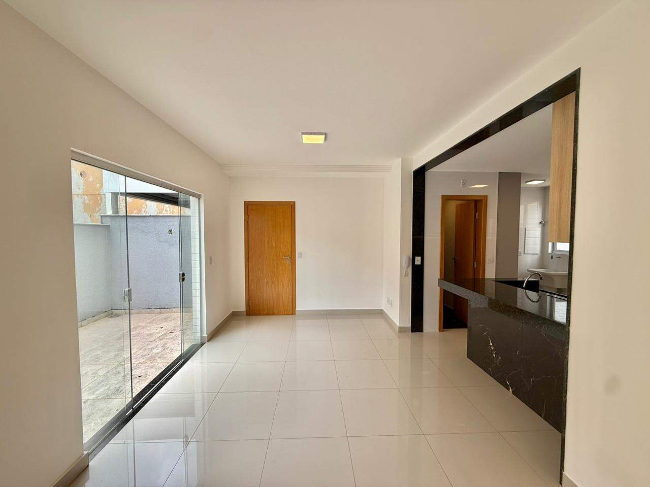 Apartamento com área privativa 2 quartos à venda no Vila Paris: 