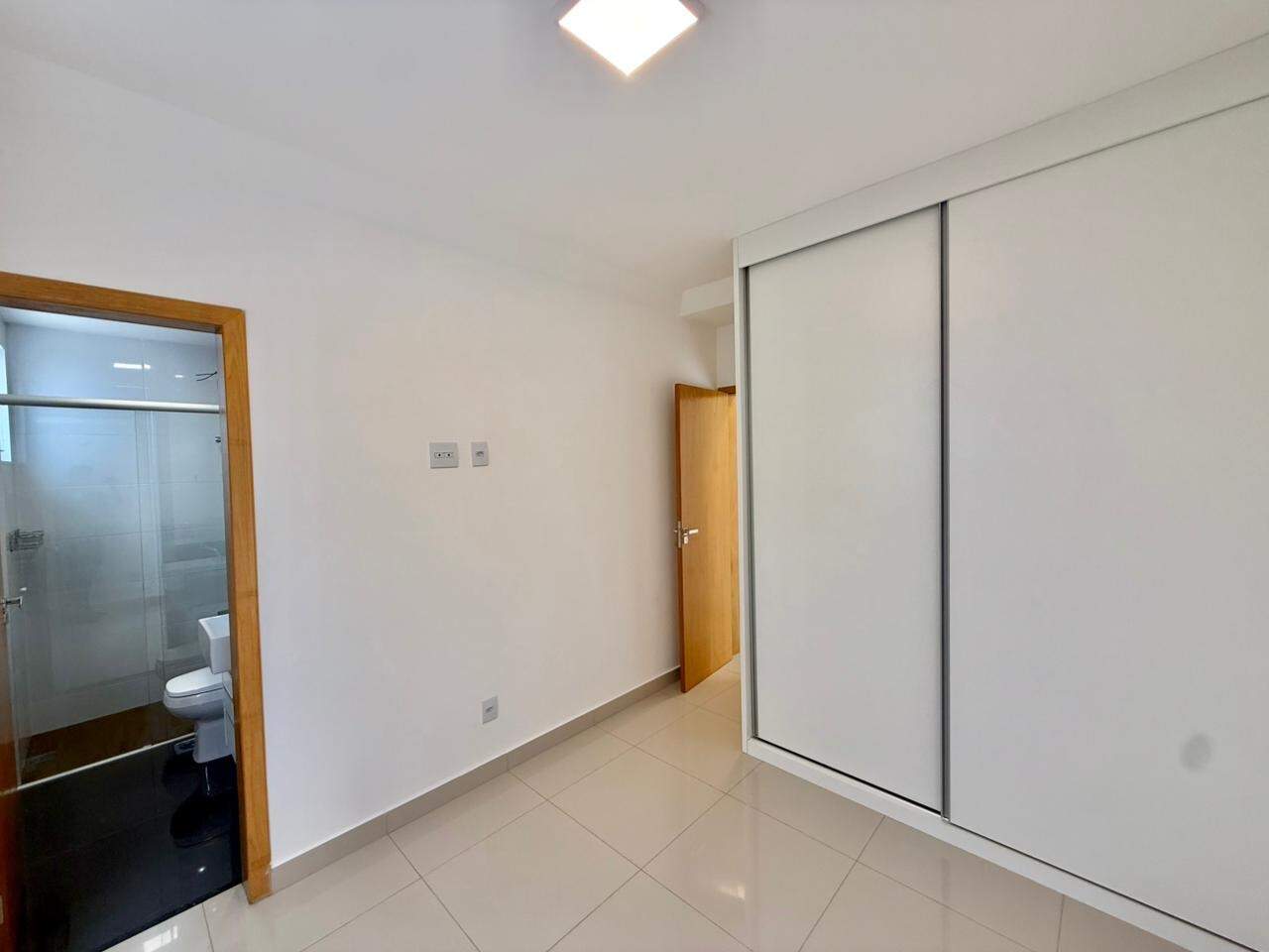 Apartamento com área privativa 2 quartos à venda no Vila Paris: 