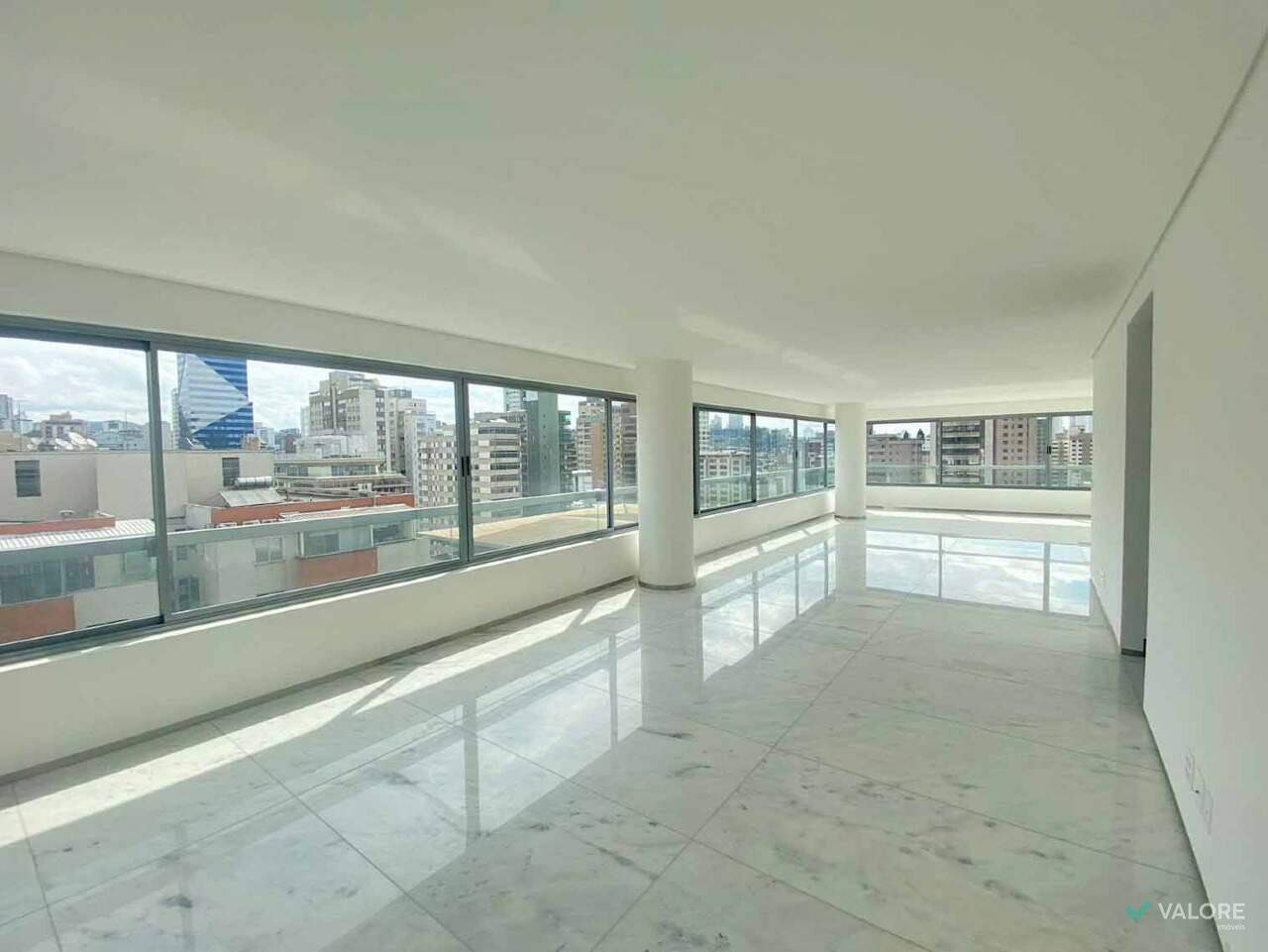 Apartamento 4 quartos para aluguel no Lourdes: 