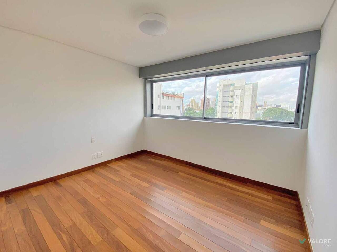 Apartamento 4 quartos para aluguel no Lourdes: 