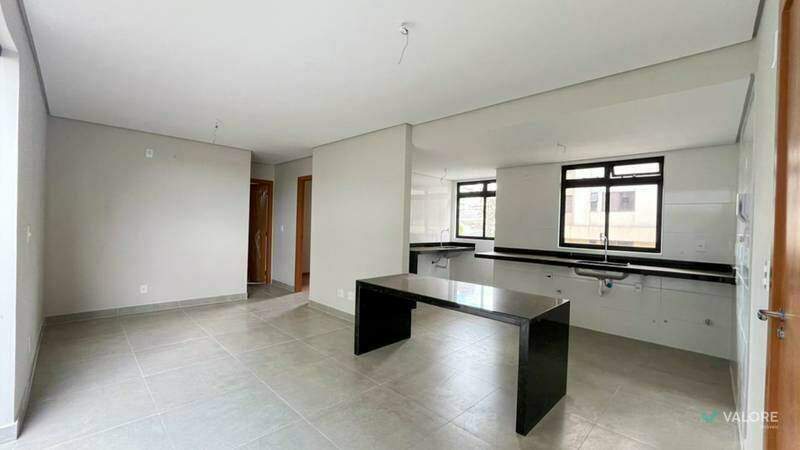 Apartamento com área privativa 2 quartos à venda no Santo Antônio: 