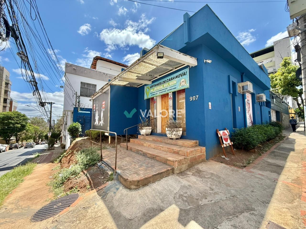 Casa comercial à venda no Sion: 