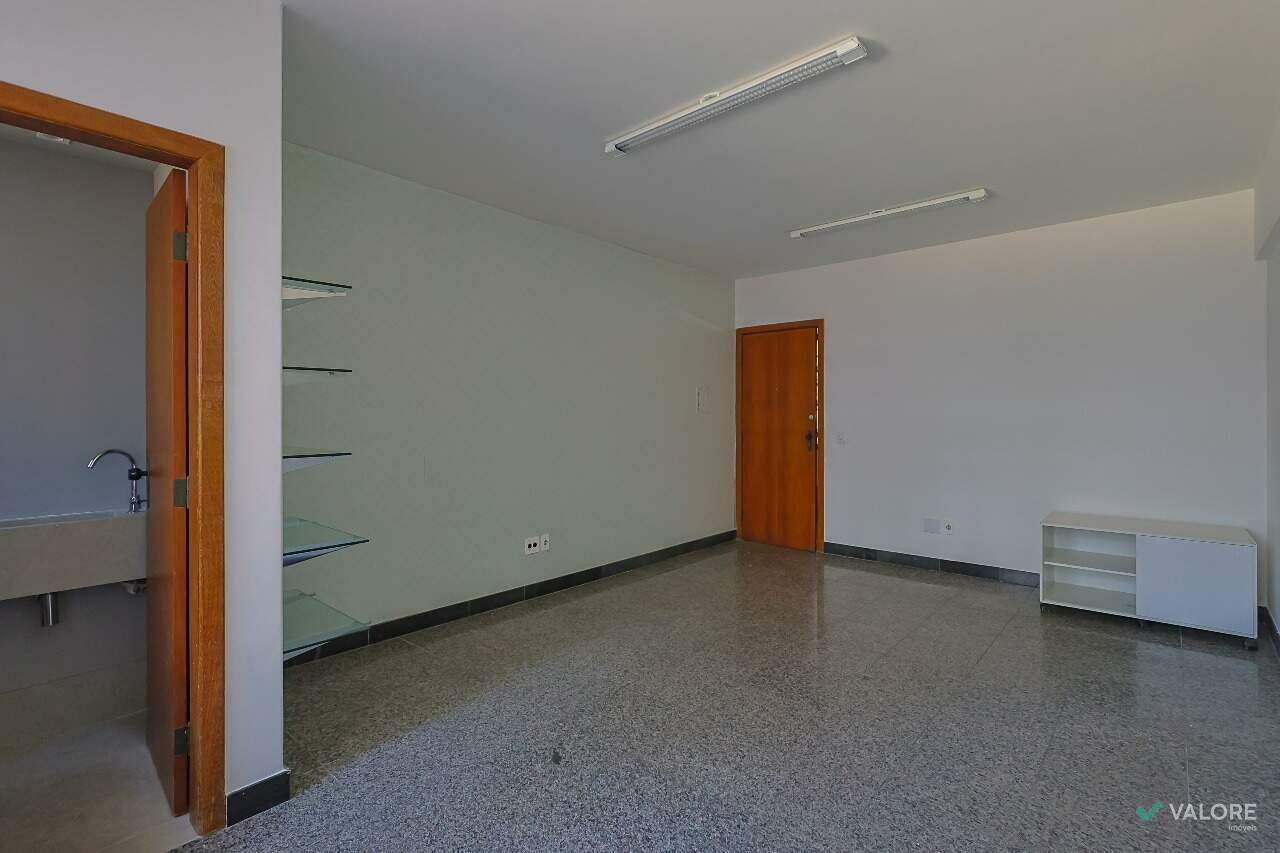 Sala à venda no Belvedere: 