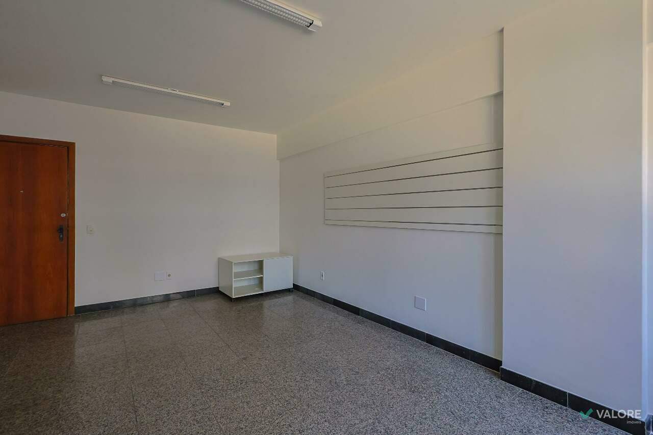 Sala à venda no Belvedere: 