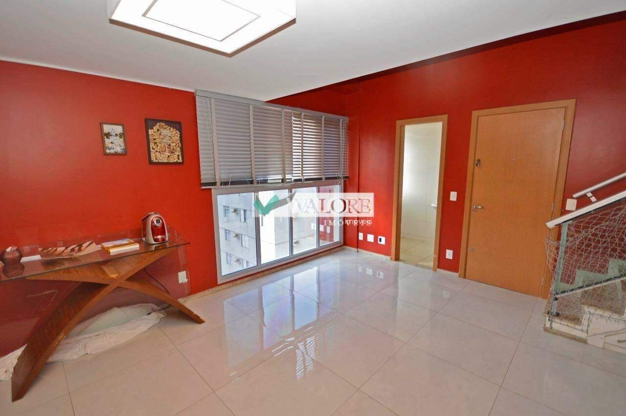 Cobertura 3 quartos para aluguel no Sion: Sala em Porcelanato