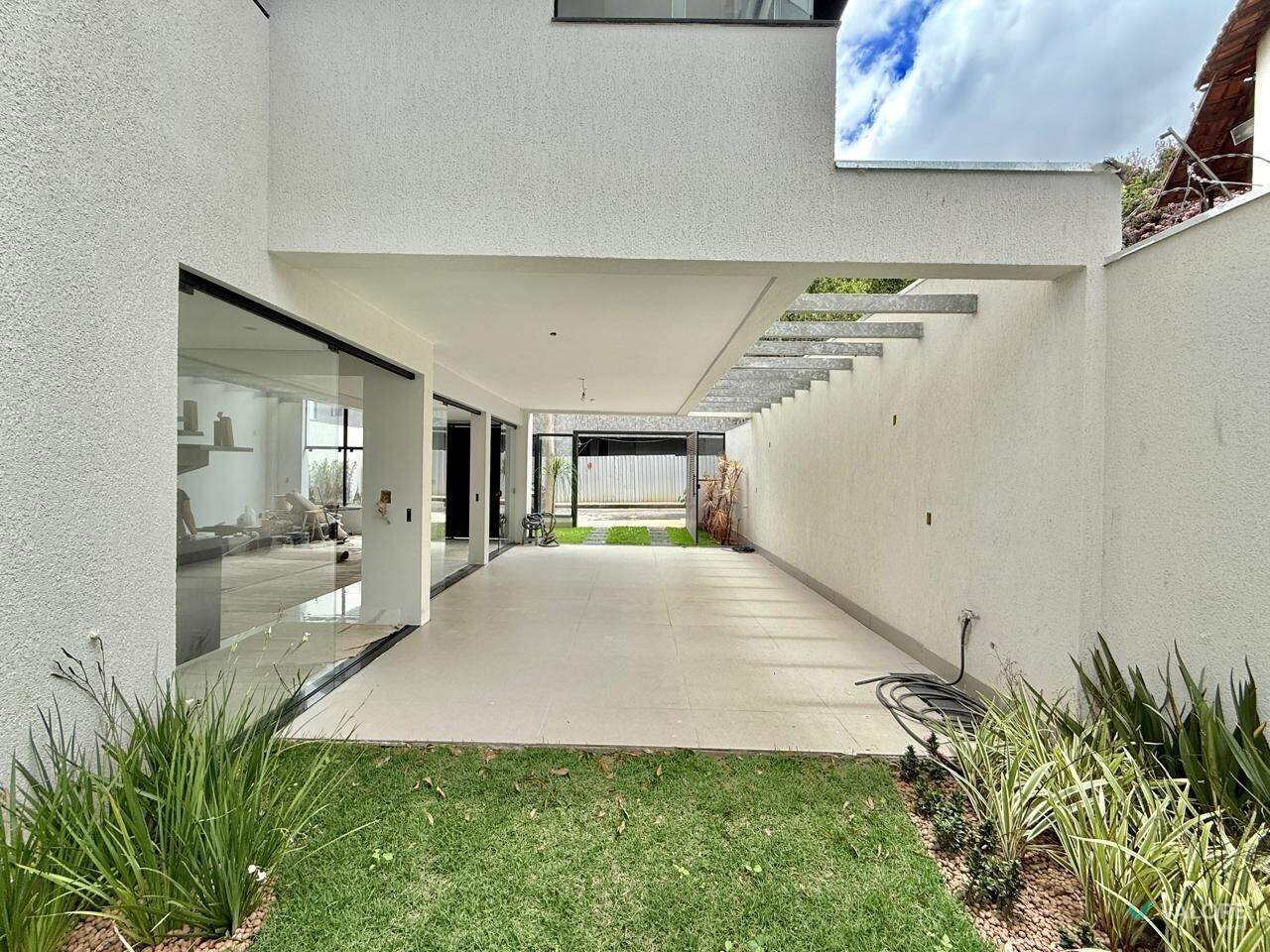 Casa 3 quartos à venda no Santa Lúcia: 