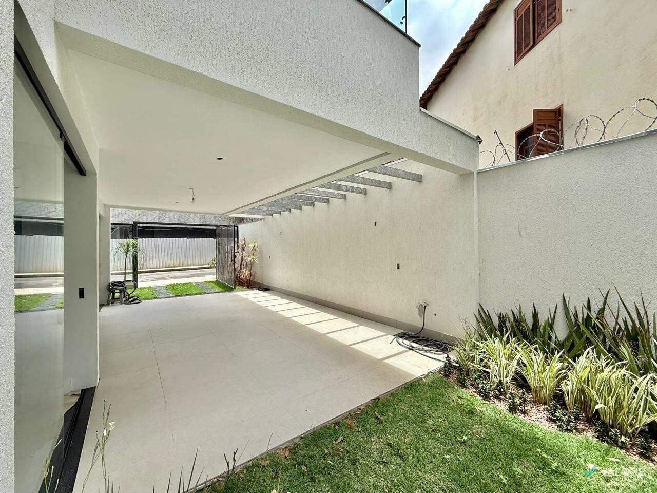 Casa 3 quartos à venda no Santa Lúcia: 
