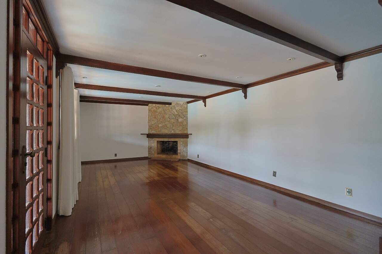 Casa 6 quartos à venda no Comiteco: 