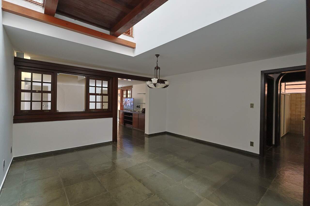 Casa 6 quartos à venda no Comiteco: 