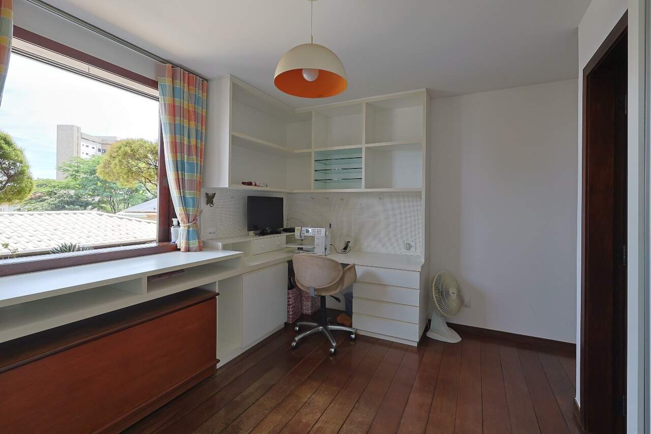 Casa 6 quartos à venda no Comiteco: 