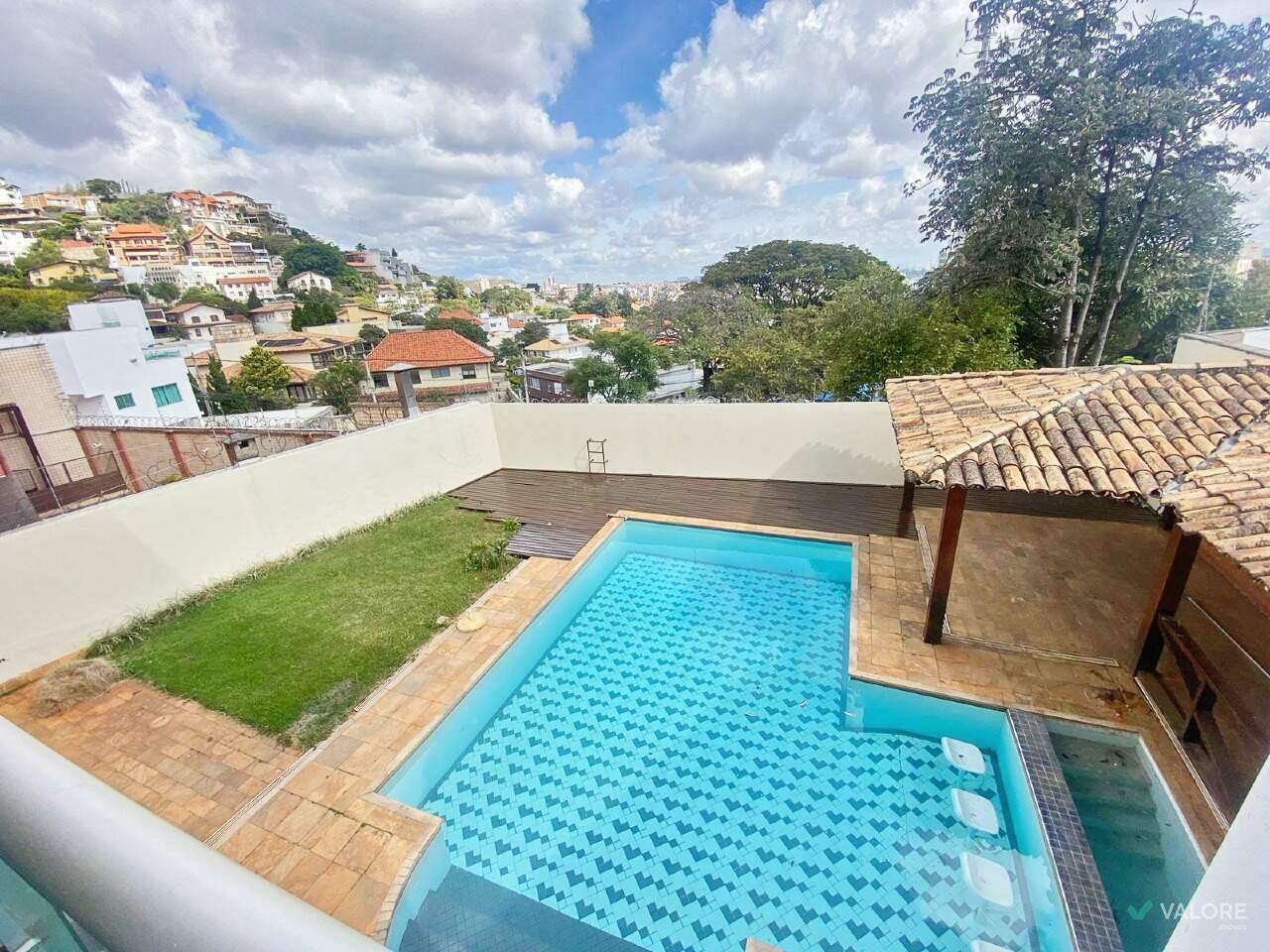 Casa 4 quartos à venda no Mangabeiras: 