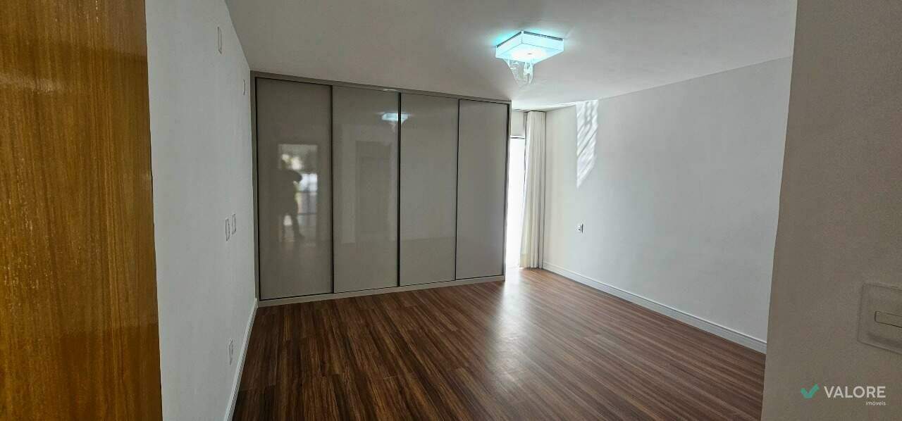 Casa 4 quartos à venda no Belvedere: Suíte 01
