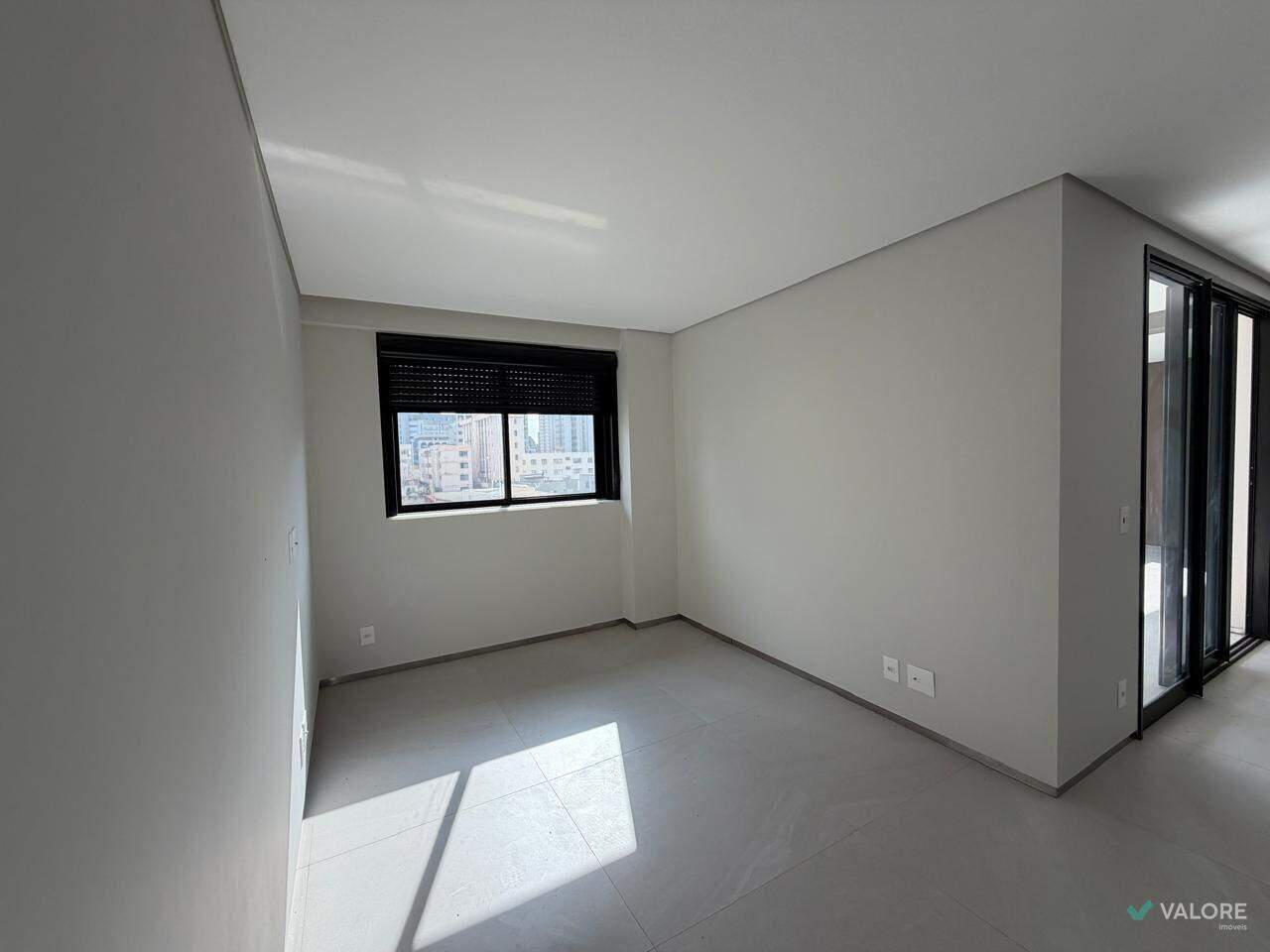 Apartamento com área privativa 4 quartos à venda no Serra: 