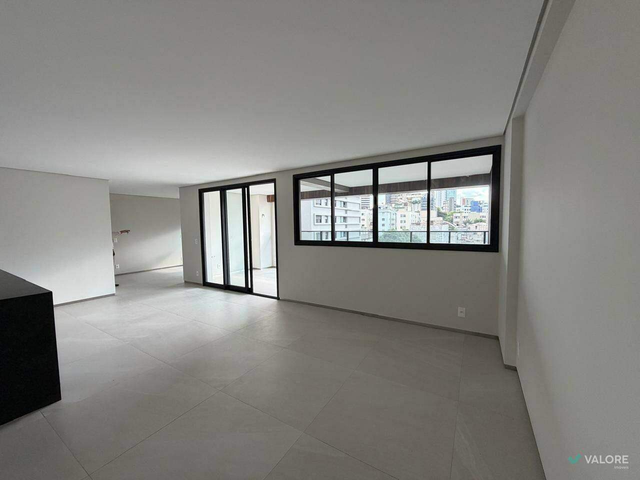Apartamento com área privativa 4 quartos à venda no Serra: 