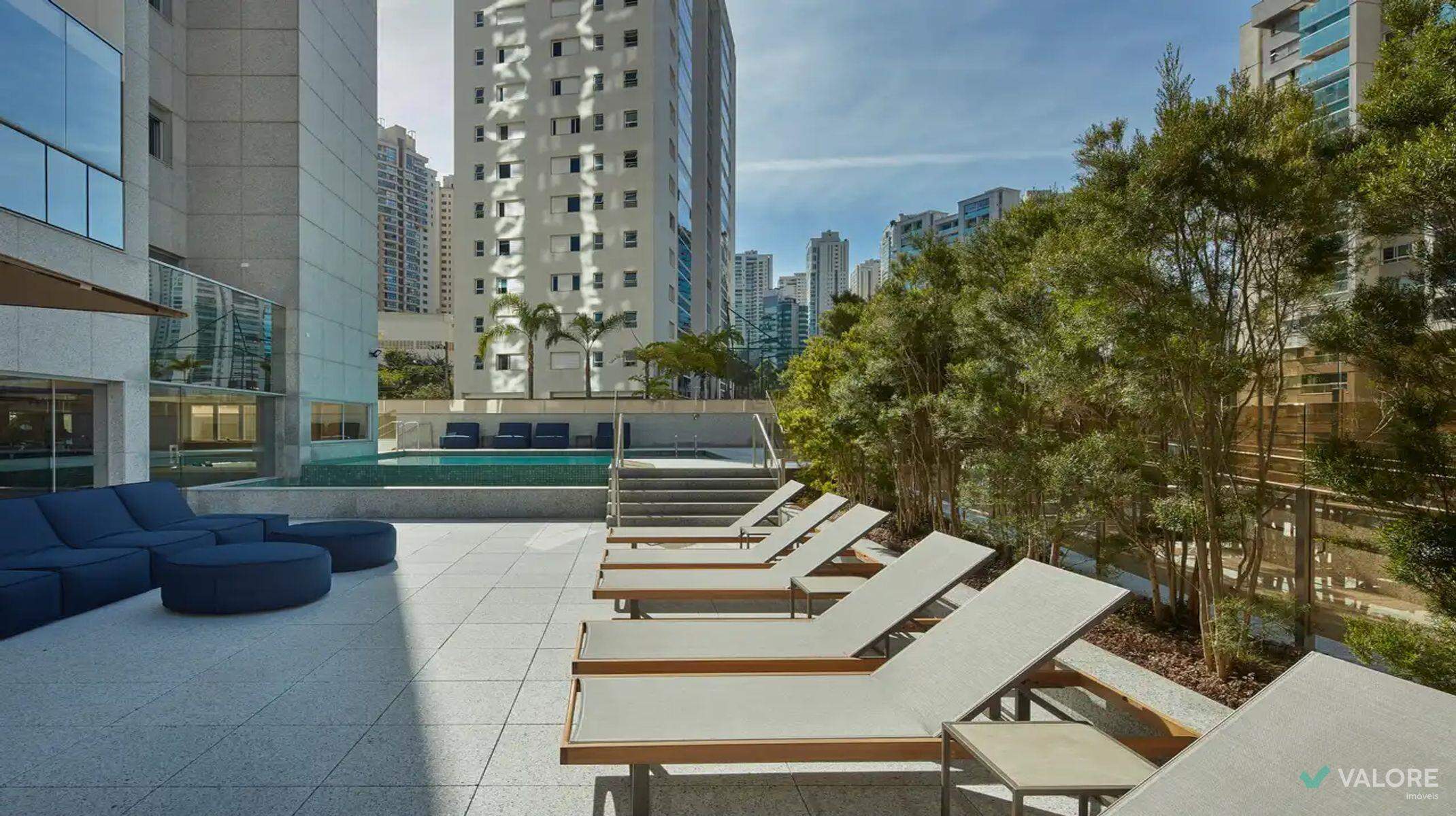 Apartamento 4 até 4 quartos à venda no Vila da Serra: Piscina