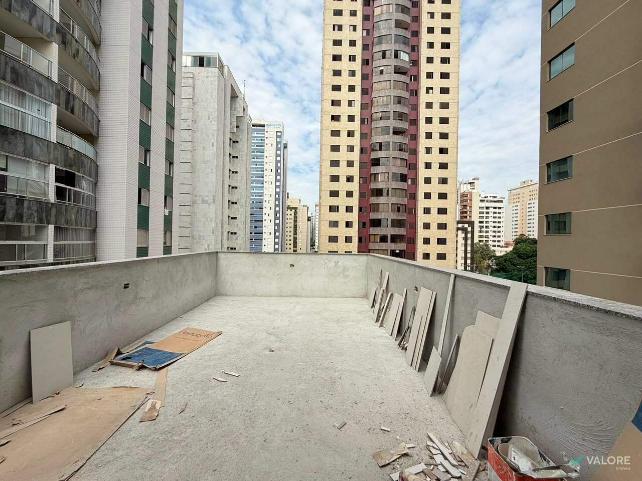 Cobertura 2 quartos à venda no Lourdes: 