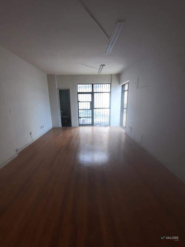 Sala à venda no Santa Efigênia: 