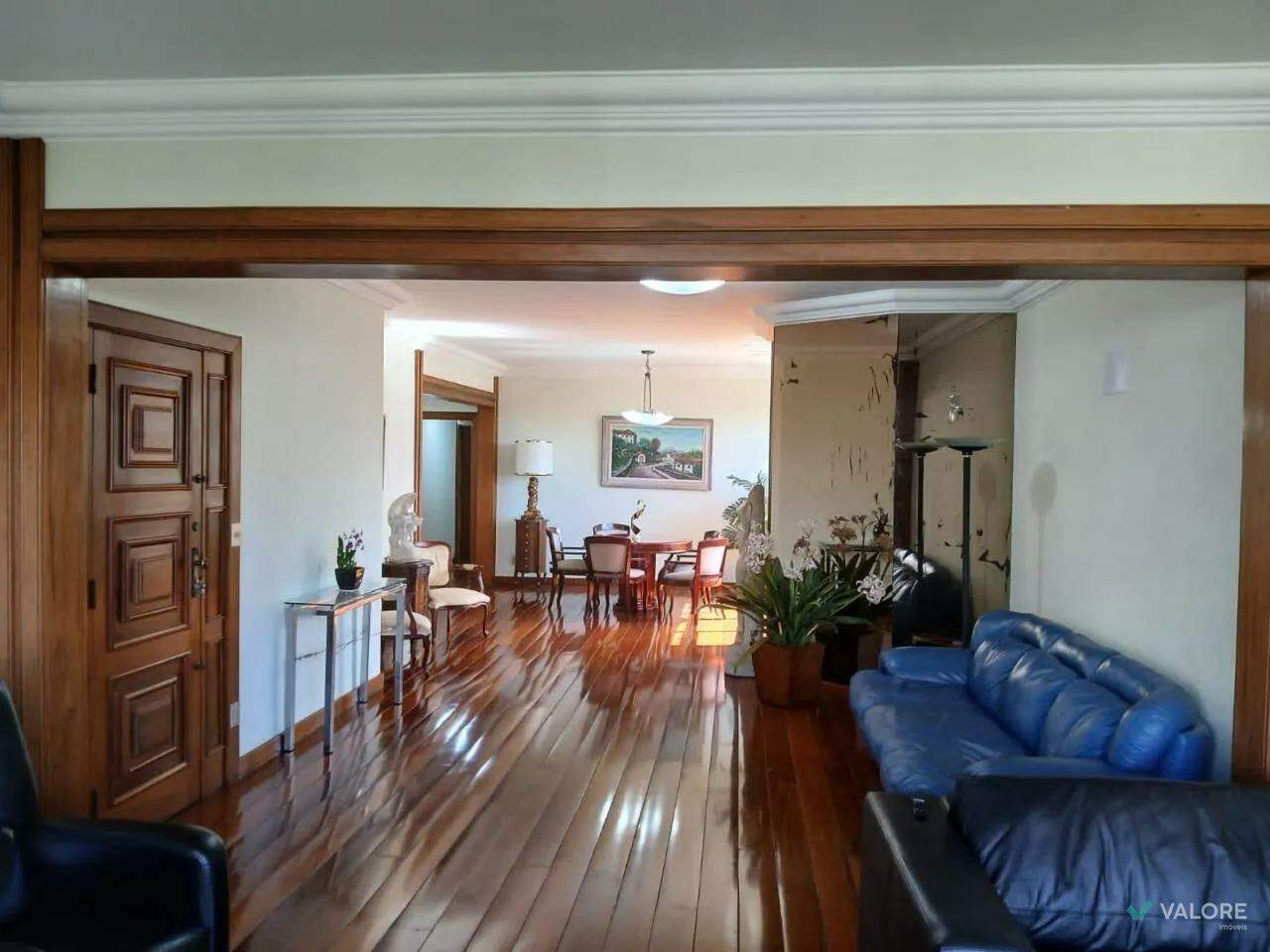 Apartamento 4 quartos para aluguel no Funcionários: 