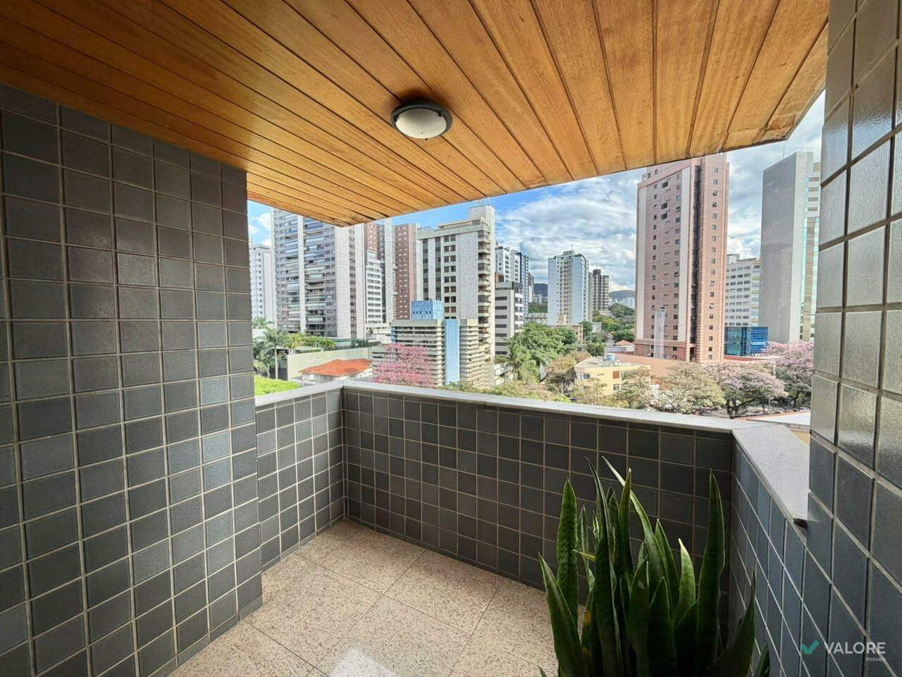 Apartamento 4 quartos à venda no Funcionários: 
