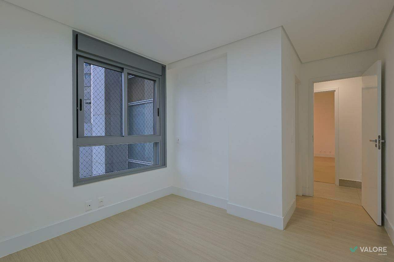 Apartamento 4 quartos para aluguel no Vale do Sereno: 