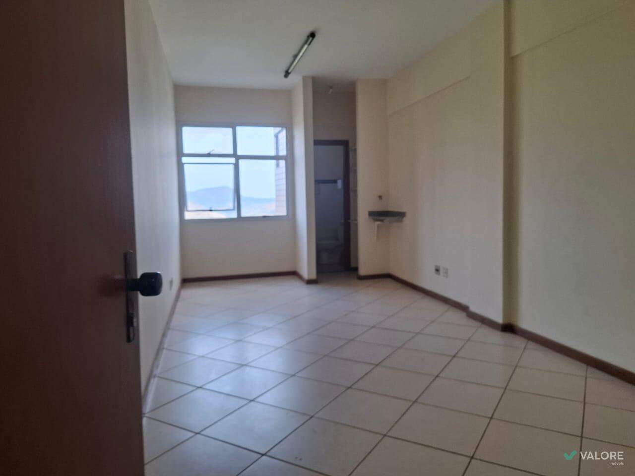Sala para aluguel no Vila da Serra: 