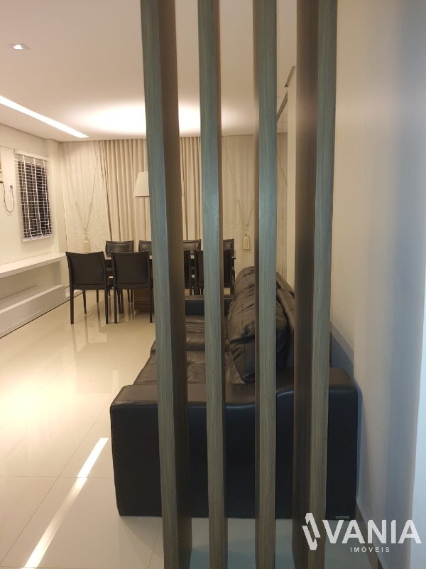 Apartamento à venda no 404 SUL: 