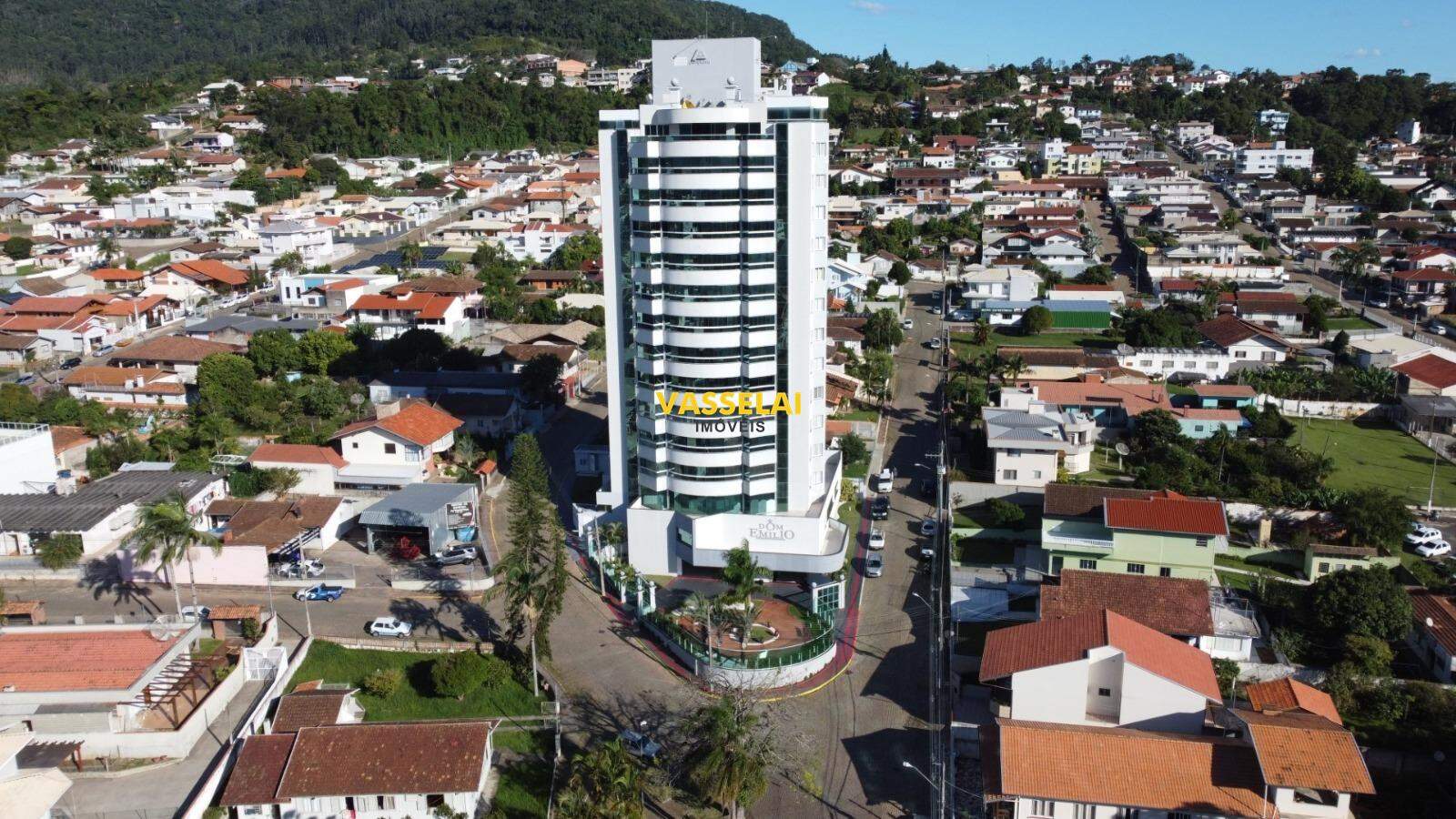 Imagem realizada com Drone do Edifício Dom Emilio