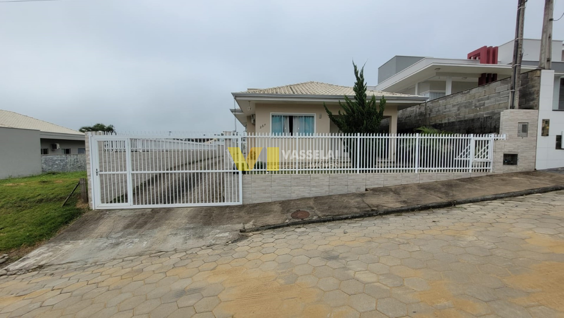 Casa à venda no Fundo Canoas: 0.jpeg