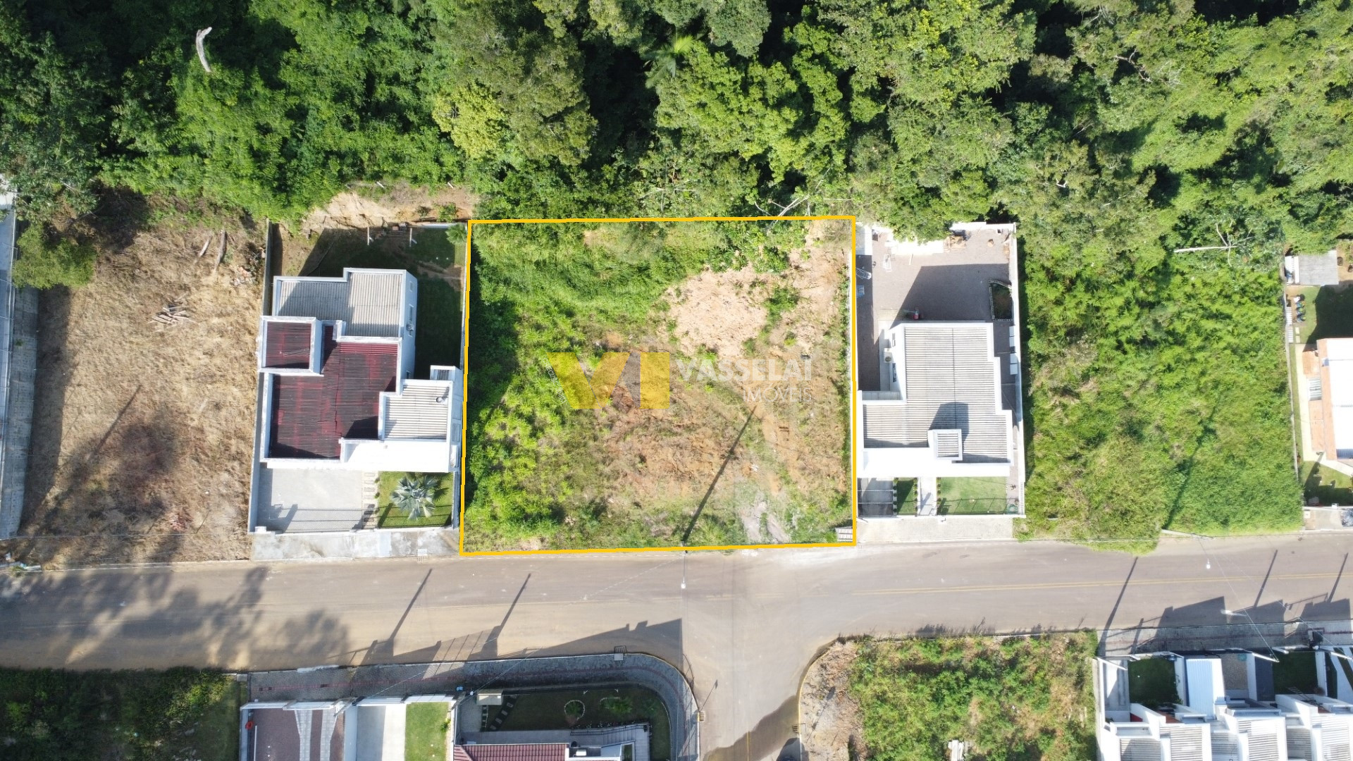 Terreno à venda no Taboão: DJI_0878.JPG