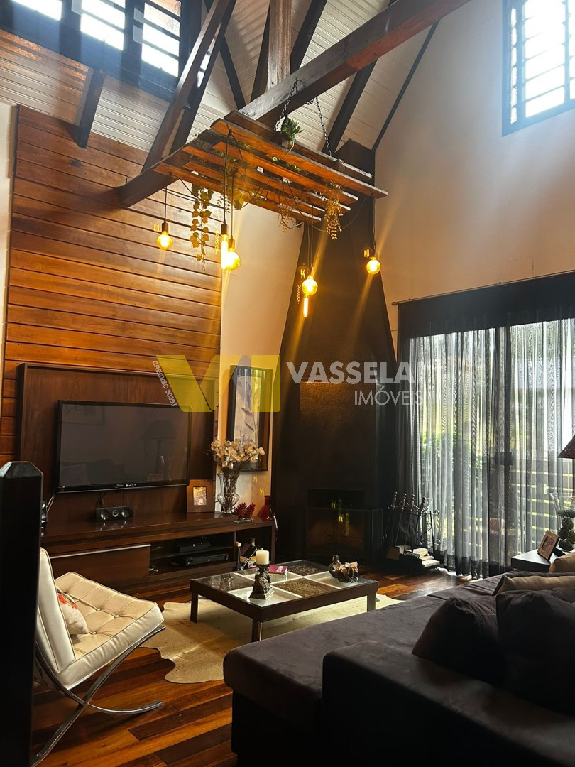 Casa à venda no Taboão: 1.jpeg